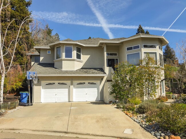 Frente - 165 Ramona Rd Unidad ADU included