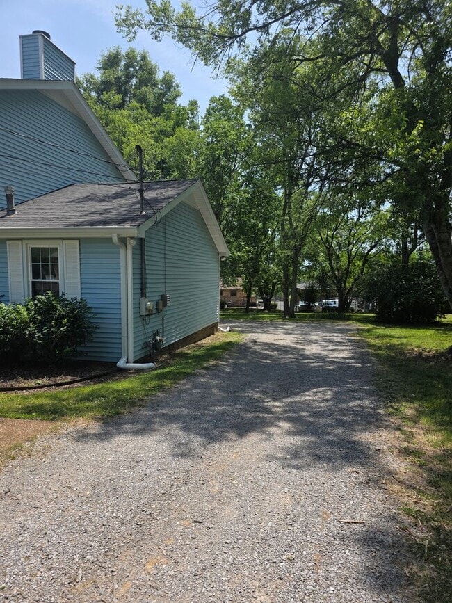 Photo - 2 bedroom 1.5 bath townhome in Hendersonville with garage