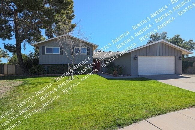 Photo - 8613 E Clarendon Ave