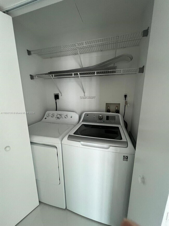 Photo - 90 SW 3rd St Unit 3501