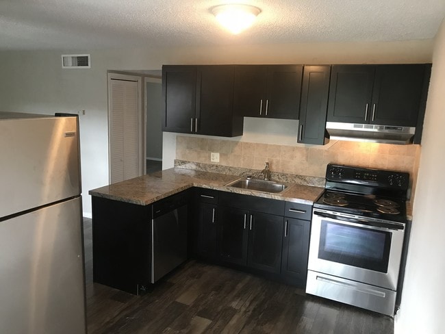 Photo - The Village at Valencia