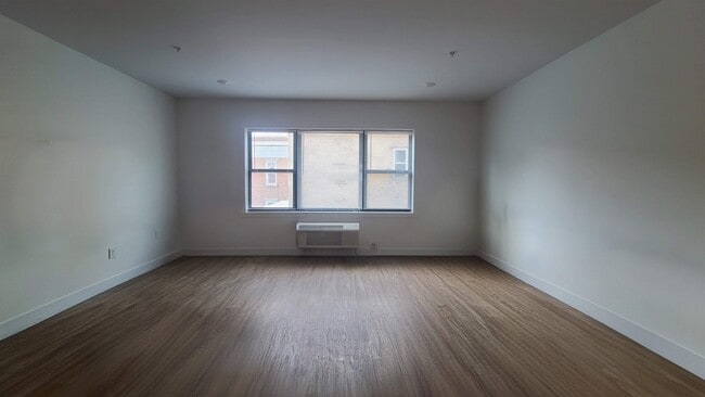 Photo - 111 75th St Unit 205