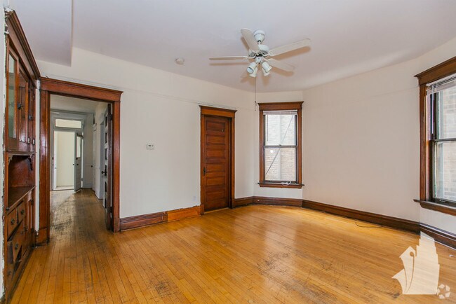 Building Photo - 3637 N Paulina St Unit 1 Rental