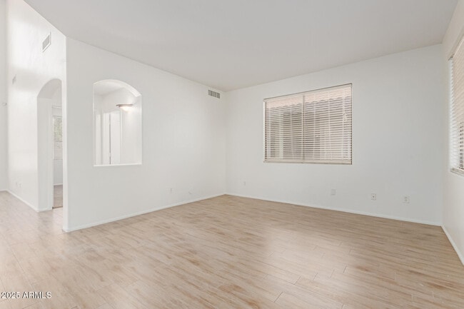 Photo - 40882 W Robbins Dr