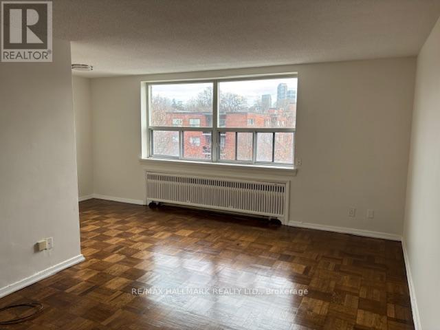 Photo - 2 Kinsdale Blvd