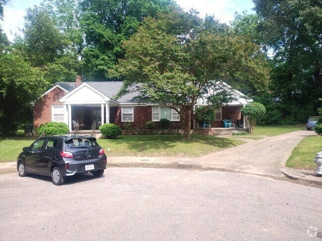 Building Photo - 1905 Crump Ave Rental