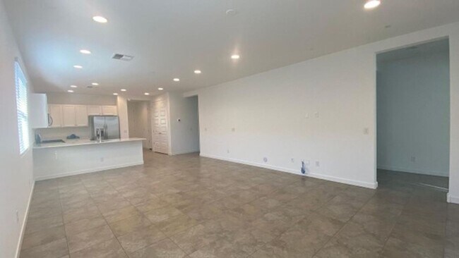Photo - 5 Bedroom, 3 Bath Home in Secluded Neighbo...