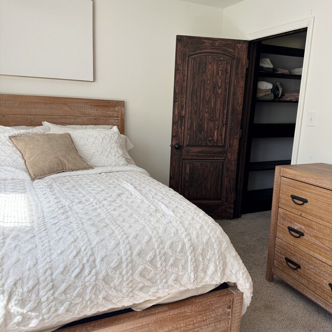 Photo - 951 Tecumseh St