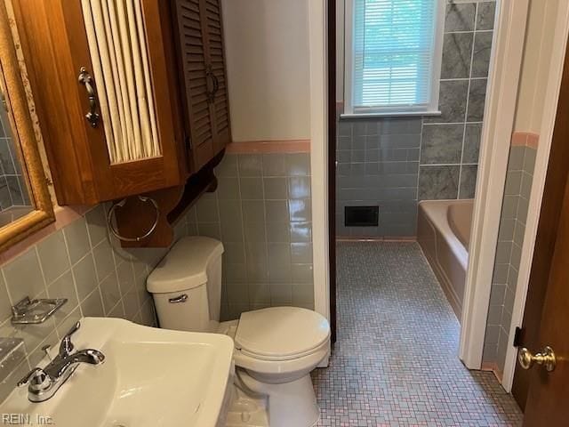 Photo - 8485 Woodcock St