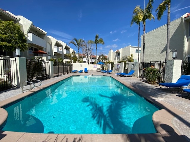 Building Photo - 423 2nd St Unit n/a Rental