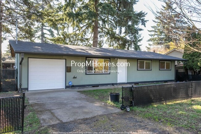 Building Photo - Fully Updated Three Bedroom Home in SE!