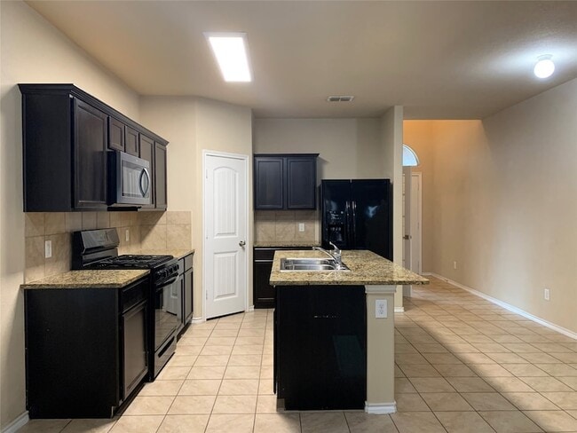 Building Photo - 6353 Eagle Lake Ct Rental