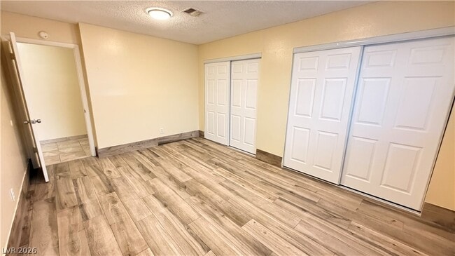 Photo - 3090 E Desmond Ave