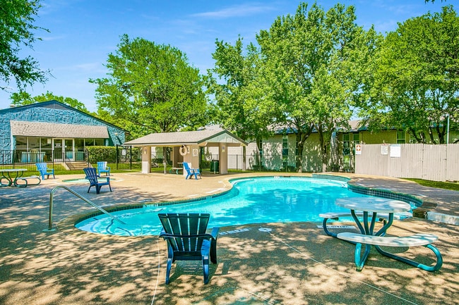 Photo - Spring Valley Apartments