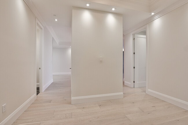 Building Photo - 99 Avenue Rd