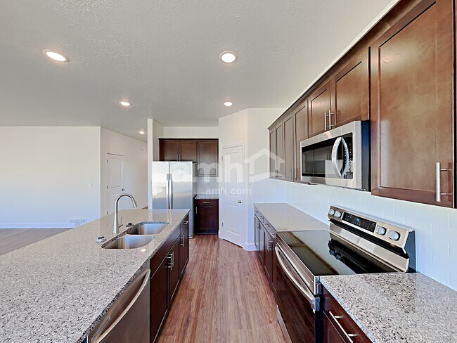 Photo - 291 N Gibbons Ln