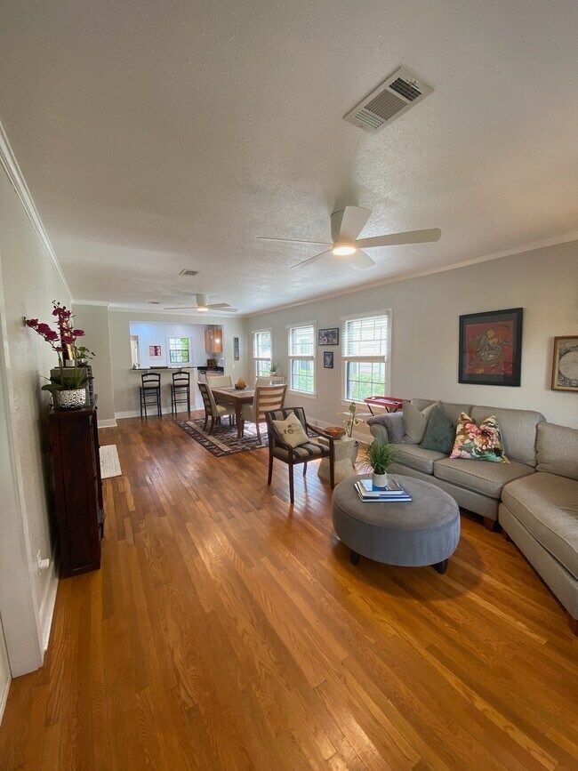 Photo - 1523 E Avery St