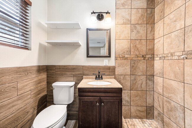 Photo - 1603 Patrick St
