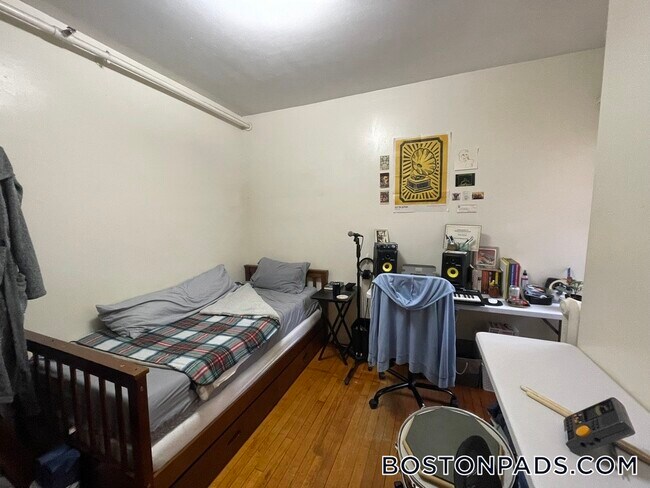 Photo - 16-20 Westland Ave. Unit 110