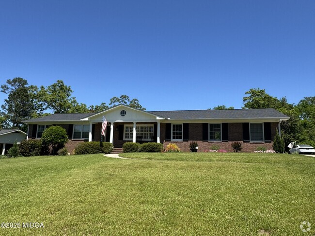 Building Photo - 3053 Stuart Dr Rental