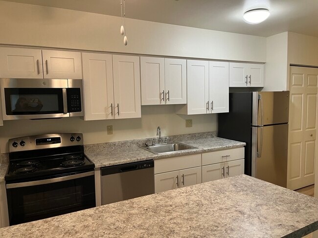 Photo - Emsworth Glen Apartments