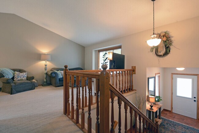 Photo - Spacious 3-Bedroom with Walkout and Fully Fenced Yard in Eagan