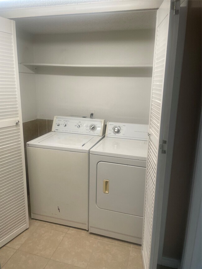 Photo - 17331 Red Oak Dr Unit 48