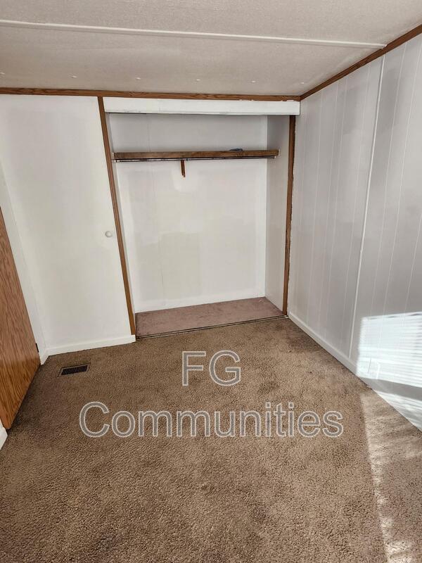 Photo - 1037 Crystal Blvd