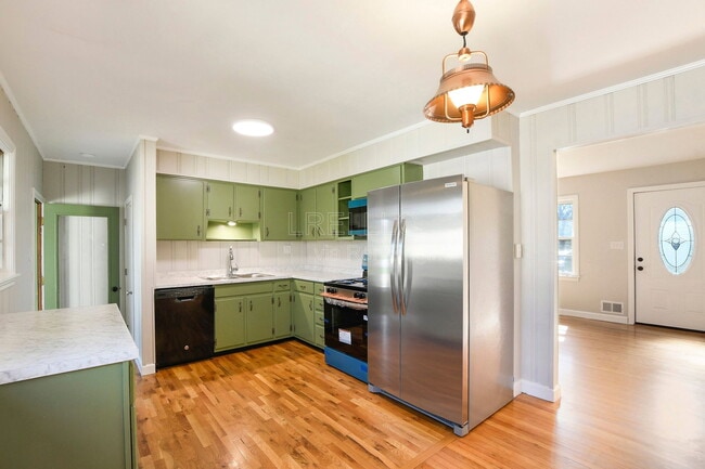 Photo - 405 Westwood Dr