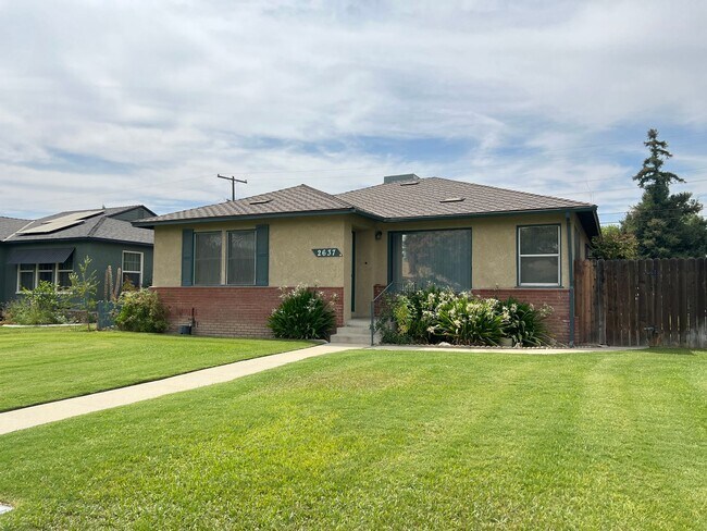 Central Bakersfield Home - Central Bakersfield Home