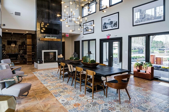 Grandview Apartments - Resident Lounge 2 - Grandview Apartments
