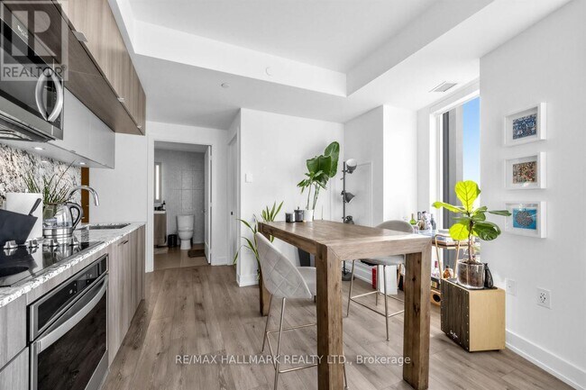 Photo - 575 Bloor St E Unit 2508