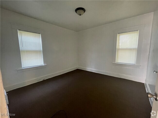 Building Photo - 843 Rondel Rd Unit 1 Rental