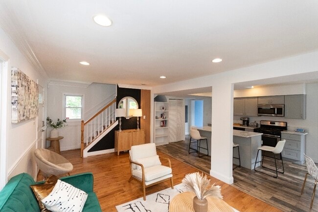 Photo - 1012 East-West Hwy