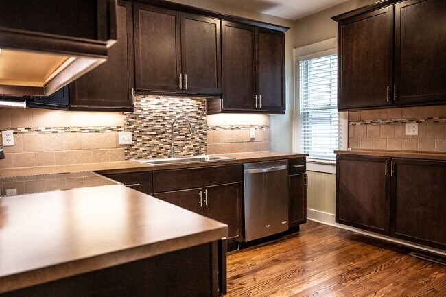 Building Photo - WalnutS5125 Unit WalnutS5125L