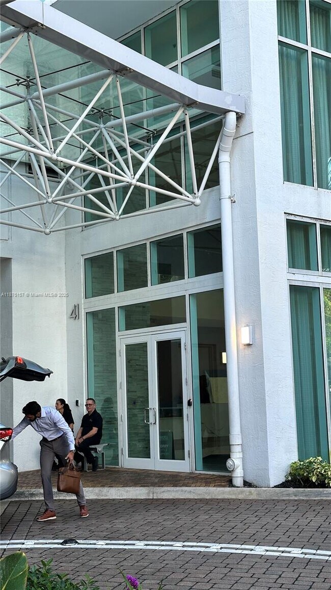 Photo - 41 SE 5th St Unit 1104