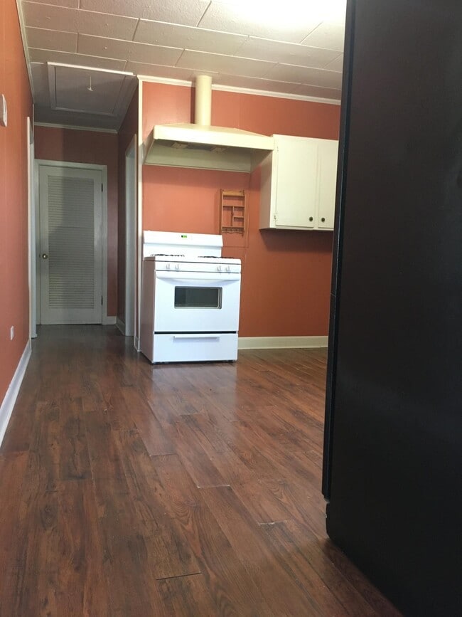 Photo - 123 Martin Luther King Jr St