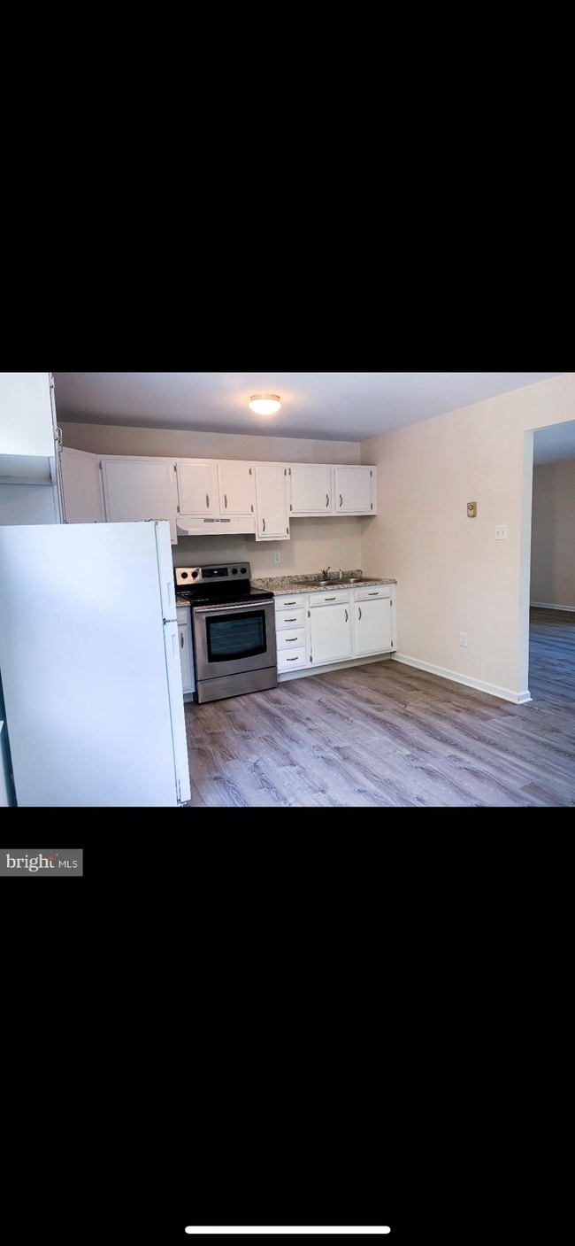 Building Photo - 133 E High St Unit A Rental