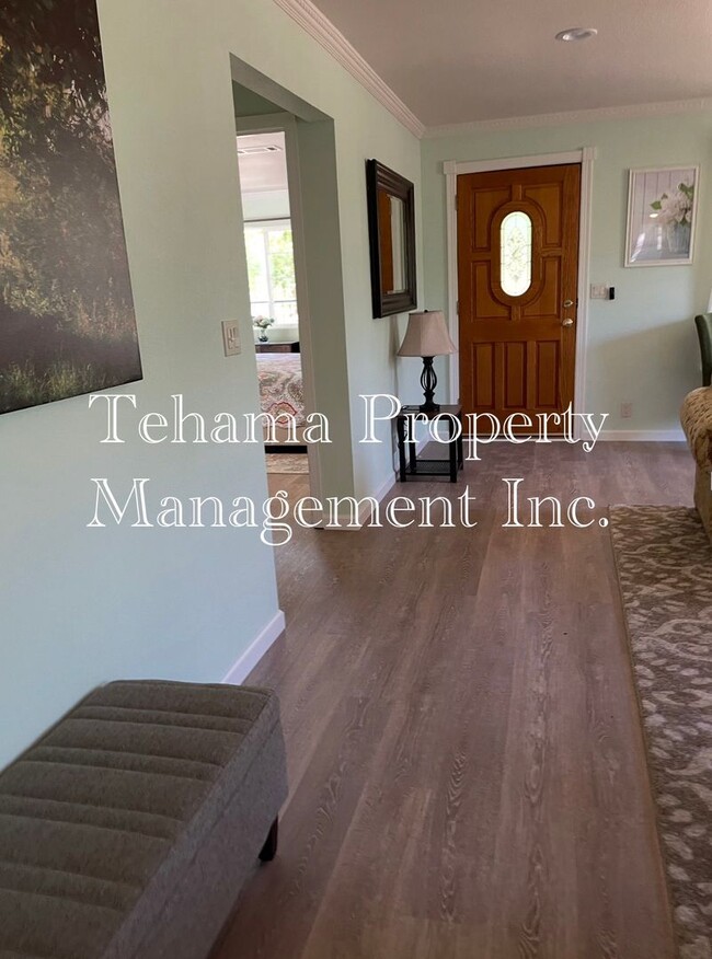 Photo - 2 bed 2 bathroom home in the El Camino/Gerber Area Available Unfurnished or Furnished