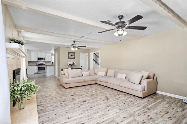 Photo - 22011 Kenchester Dr