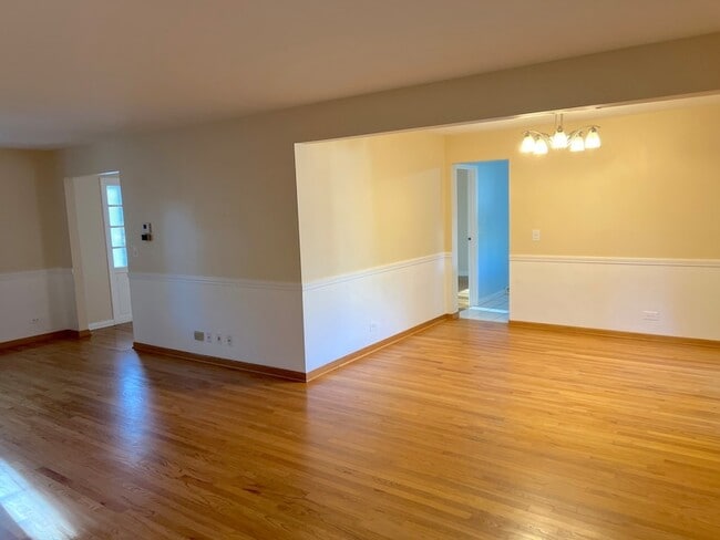 Photo - 2720 Kincaid Dr