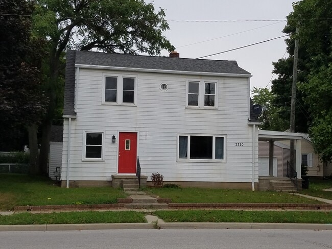 Photo - 2320 Main Street