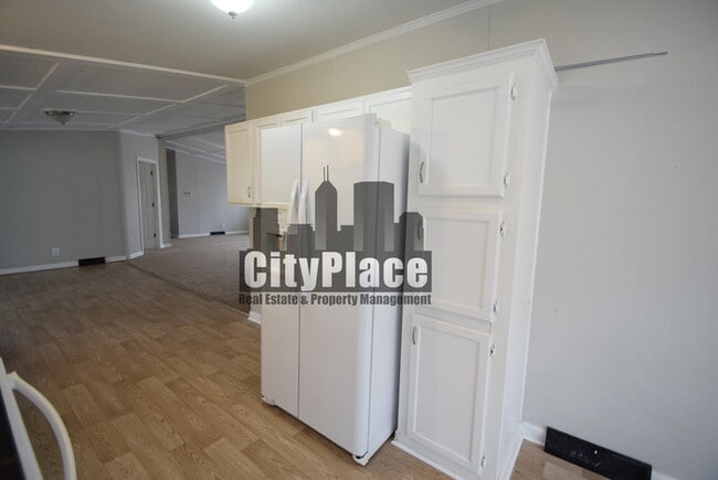 Photo - 2841 W Ray St