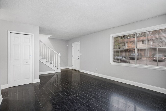 Photo - Must see 3BR/2.5BA Condo In Union City!