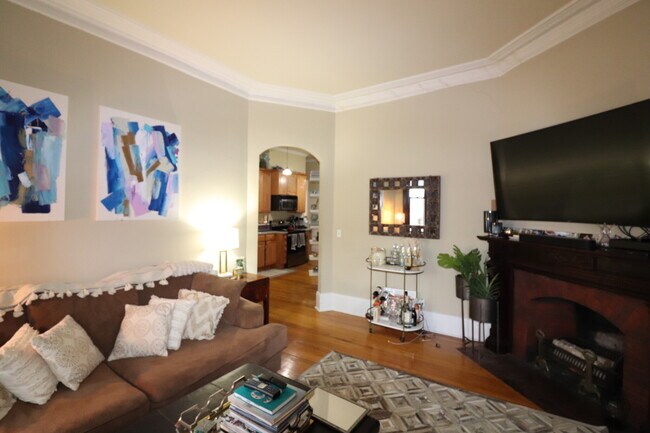 Photo - 271 Dartmouth St Unidad 5F
