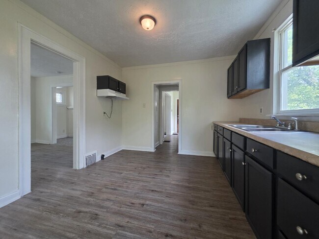 Photo - 742 Excelsior Ave
