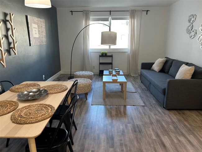 Photo - 1821 NE 62nd St Unit 303