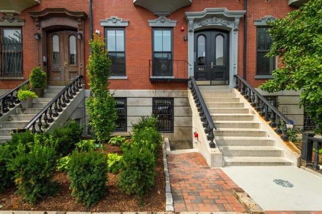 461 Massachusetts Avenue
