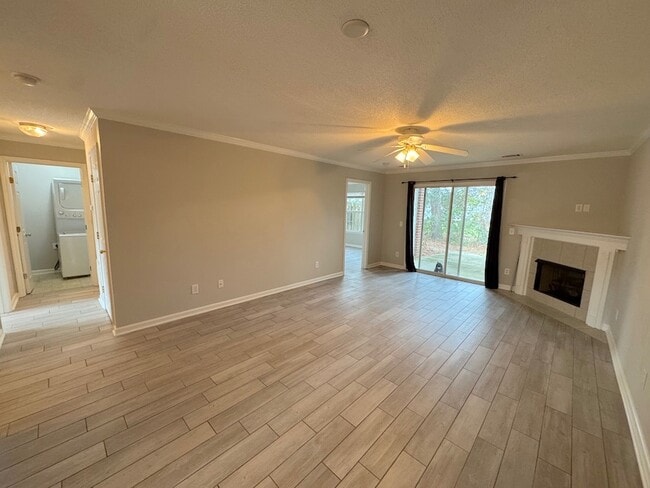 Photo - 76 Al Henderson Blvd