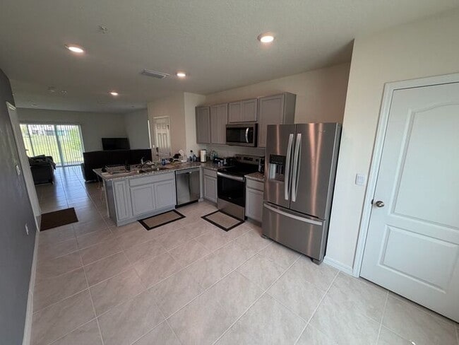 Photo - Stylish 3 ed 3 bath townhome in Apopka!!